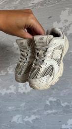 New Balance sneakers 530 beige baby/kids maat 25, Jongetje of Meisje, Ophalen of Verzenden, Gebruikt, Schoentjes