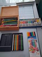 Heel veel kleurpotloden, wasco, olieverf en waterverf, Ophalen of Verzenden, Zo goed als nieuw, Potlood of Stift