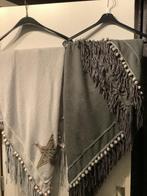 Mooie sjaals met franjes, Ophalen of Verzenden, Zo goed als nieuw, Maat 38/40 (M), Sjaal