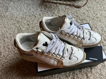 DSQUARED2 sneakers maat 39 origineel ZGAN WIT & GOUD beschikbaar voor biedingen