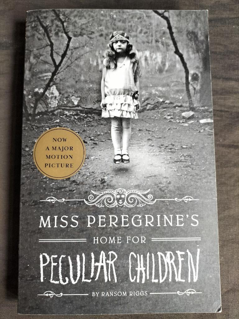 Ransom Riggs - Miss Peregrine's Home for Peculiar Children, Boeken, Ophalen of Verzenden, Zo goed als nieuw, Ransom Riggs, Fictie