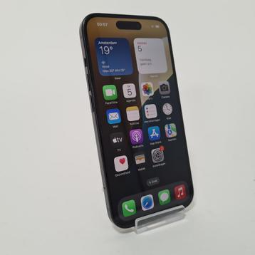 Apple iPhone 15 128GB Zwart | Accu 83% beschikbaar voor biedingen