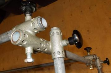 Gevraagd Gezocht buiskoppelingen voor ca. 27mm buis beschikbaar voor biedingen