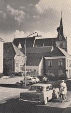 Aalten   -   Landstraat met Ned. Herv. Kerk , 1975   =0009=, Ophalen of Verzenden, 1960 tot 1980, Gelopen, Gelderland