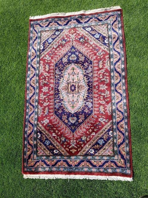 Kleedje Oosters motief, nieuwstaat. 1, Antiek en Kunst, Antiek | Woonaccessoires, Ophalen of Verzenden