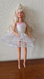 Barbie Sindy vintage 1994 Hasbro, Ophalen of Verzenden, Zo goed als nieuw, Pop
