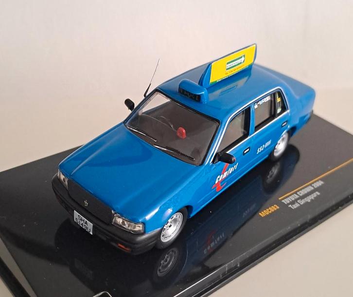 Toyota Crown Taxi Singapore 2004, Hobby en Vrije tijd, Modelauto's | 1:43, Nieuw, Auto, Overige merken, Ophalen of Verzenden