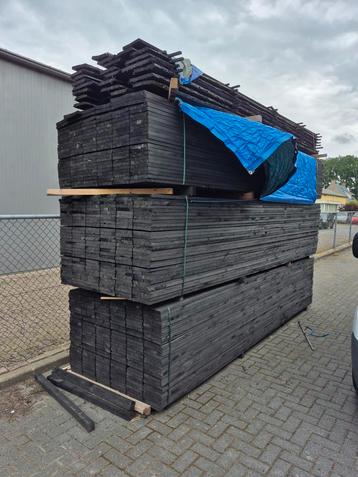 40 prachtige douglas planken 2.5x20x400  beschikbaar voor biedingen