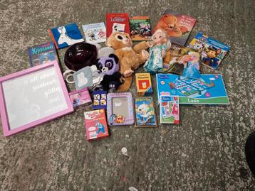 Allerlei Speelgoed - Boeken, Spelletjes, Knuffels beschikbaar voor biedingen