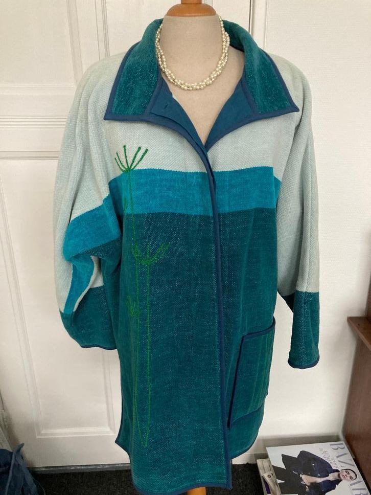 Annikki Karvinen half lang jasje Handmade in Finland, Kleding | Dames, Jasjes, Kostuums en Pakken, Zo goed als nieuw, Jasje, Maat 38/40 (M)