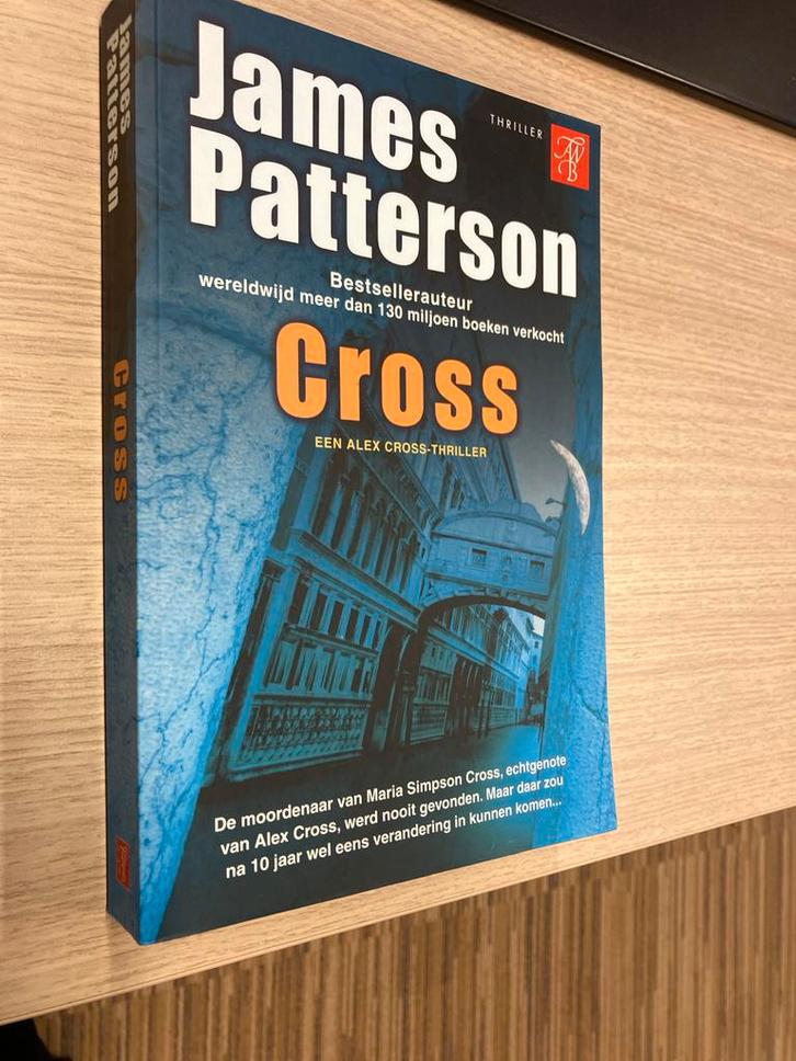 Cross - James Patterson Thriller, Boeken, Thrillers, Zo goed als nieuw, Nederland, Ophalen of Verzenden