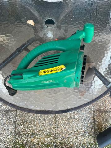 Bladblazer met 2 opzetstukken beschikbaar voor biedingen