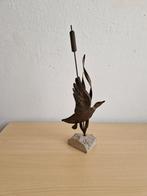 Vintage vogel eend riet - kunst object metaal en steen, Antiek en Kunst, Kunst | Beelden en Houtsnijwerken, Ophalen of Verzenden