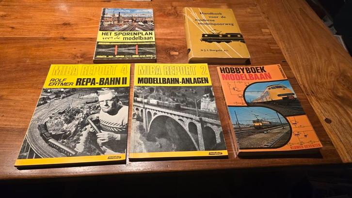 5 Modelspoor/baan boeken voor een leuk prijsje, Boeken, Hobby en Vrije tijd, Gelezen, Overige onderwerpen, Ophalen of Verzenden