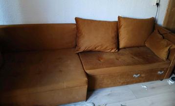 Roest oranje cognak slaap / zit hoekbank beschikbaar voor biedingen