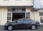Volkswagen Passat 1.4 TSI DSG 2011 BlueM Navi Clima, Euro 5, 4 cilinders, Bruin, 122 pk