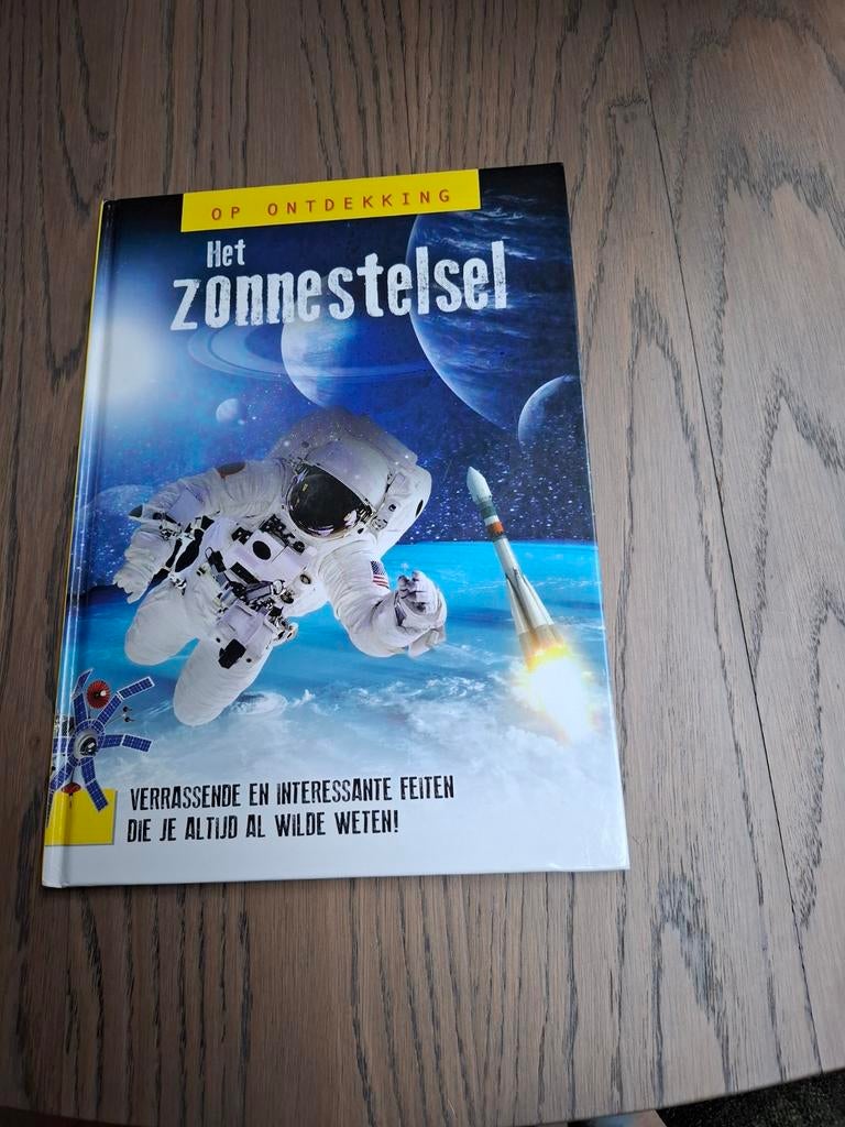 Het zonnestelsel, Boeken, Kinderboeken | Jeugd | onder 10 jaar, Non-fictie, Ophalen of Verzenden
