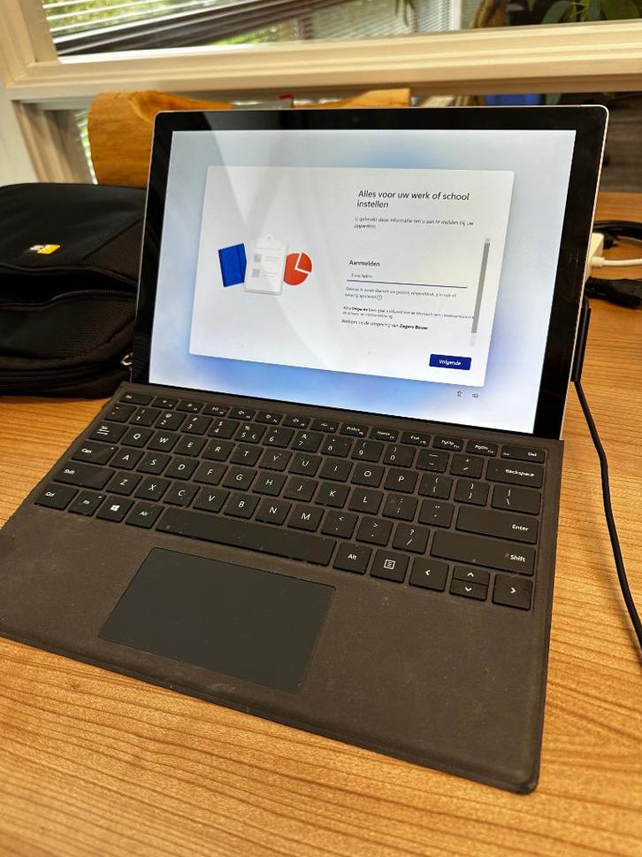 Microsoft Surface Pro 5 8GB / 256GB SSD | DEFECT !, Computers en Software, Windows Laptops, Niet werkend, 13 inch, SSD, 2 tot 3 Ghz