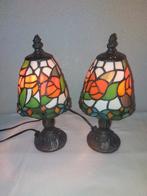 2 (tiffany?)stijl tafellampen, Huis en Inrichting, Ophalen of Verzenden, Zo goed als nieuw, Glas, Minder dan 50 cm
