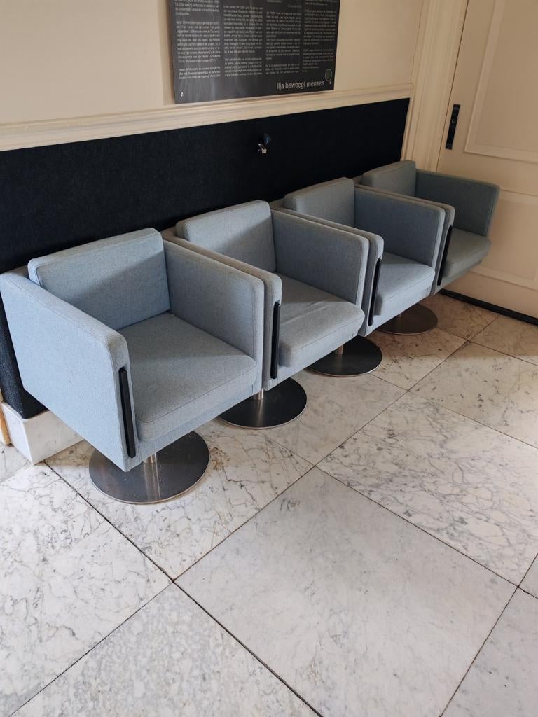 Lensvelt designer fauteuils met uitklap tafel, Huis en Inrichting, Fauteuils, Zo goed als nieuw, Stof, 50 tot 75 cm, Minder dan 75 cm