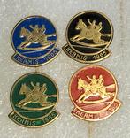 Kermis 1965 Speldjes - Set van 4, Verzamelen, Speldjes, Pins en Buttons, Ophalen of Verzenden, Gebruikt, Overige onderwerpen, Speldje of Pin