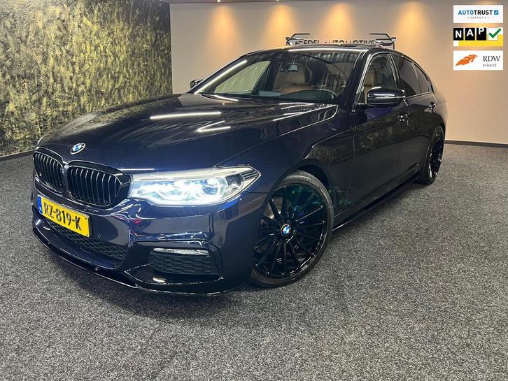 BMW 5-serie 520i High Executive-PANO-HAED UP-M PAKKET-LEER-E, Auto's, BMW, Bedrijf, Te koop, 5-Serie, ABS, Airbags, Airconditioning