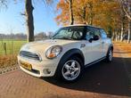 Mini 1.4 16V ONE Anniv. Buss. Orig. NL Nw. APK Cruise, Auto's, Mini, Voorwielaandrijving, Stof, 74 pk, Zwart