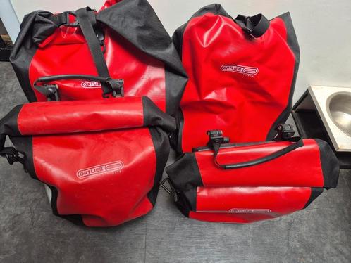 Ortlieb front and back compleet  40&20 liter in nieuwstaat!, Fietsen en Brommers, Fietsaccessoires | Fietstassen, Zo goed als nieuw