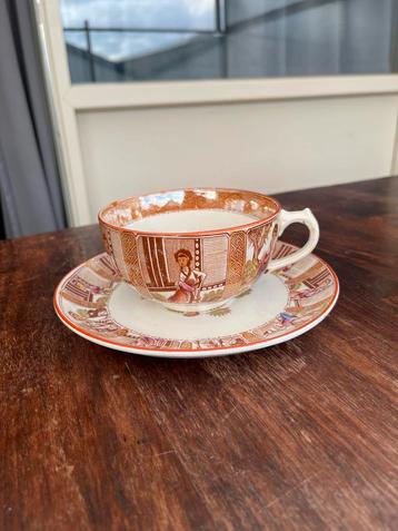 Antiek Boch Frères kop en schotel beschikbaar voor biedingen