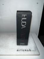 Huda Beauty foundation nieuw, Ophalen of Verzenden, Nieuw, Overige kleuren, Gehele gezicht