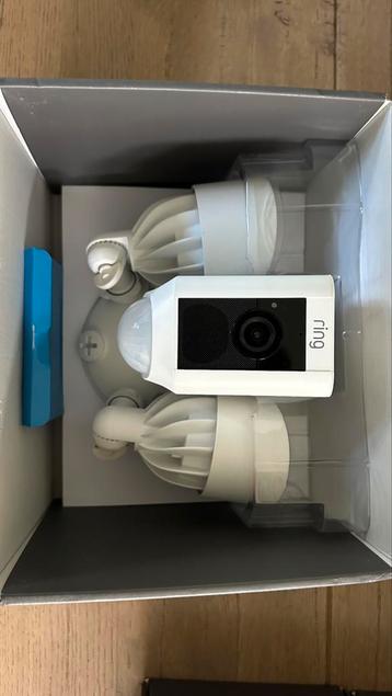 Ring Floodlight Cam beschikbaar voor biedingen