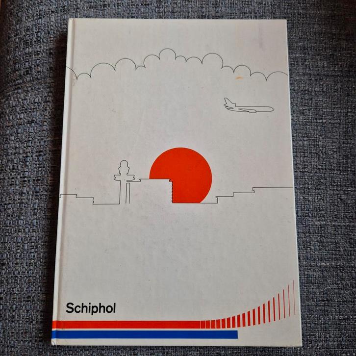 Schiphol Boek - Uitgave N.V. Luchthaven Schiphol, Boeken, Kunst en Cultuur | Fotografie en Design, Overige onderwerpen, Ophalen of Verzenden