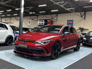 Volkswagen Golf 1.5 TSI 150PK DSG LED R-LINE Maxton Rijmodus beschikbaar voor biedingen