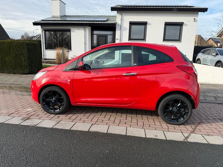 Ford Ka Limited edition 1.2 69pk 2013 + extra set wielen, Auto's, Ford, Particulier, Ka, Benzine, B, Hatchback, Handgeschakeld