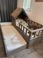 Houten Kinderbed met Dak, Ophalen, 70 tot 85 cm, Zo goed als nieuw, Matras