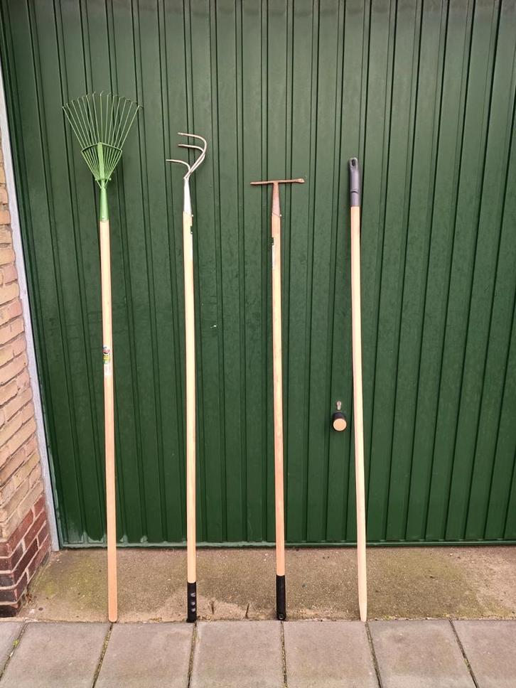 Diverse tuingereedschap - Hark, Cultivator, etc., Tuin en Terras, Hand-tuingereedschap, Gebruikt, Hark, Ophalen