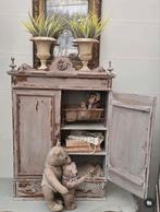 Charmant Brocante Kastje, Antiek en Kunst, Antiek | Meubels | Kasten, Ophalen