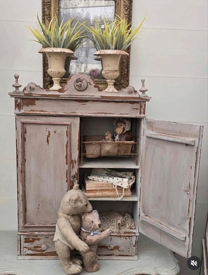 Charmant Brocante Kastje, Antiek en Kunst, Antiek | Meubels | Kasten, Ophalen