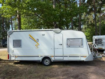 Knaus Südwind 500 – Ruime en nette caravan met voortent beschikbaar voor biedingen