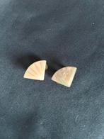 Vintage Oorclips in de vorm van een schelp, Ophalen of Verzenden, Gebruikt, Overige materialen