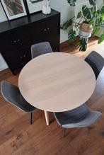 Ikea tafel. Oform eetkamerstoelen, Ophalen, Zo goed als nieuw, 4 tot 6 stoelen