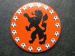 Button voetbal oranje, Z.G.A.N.!! (0291), Ophalen of Verzenden, Zo goed als nieuw, Versiering, Overige