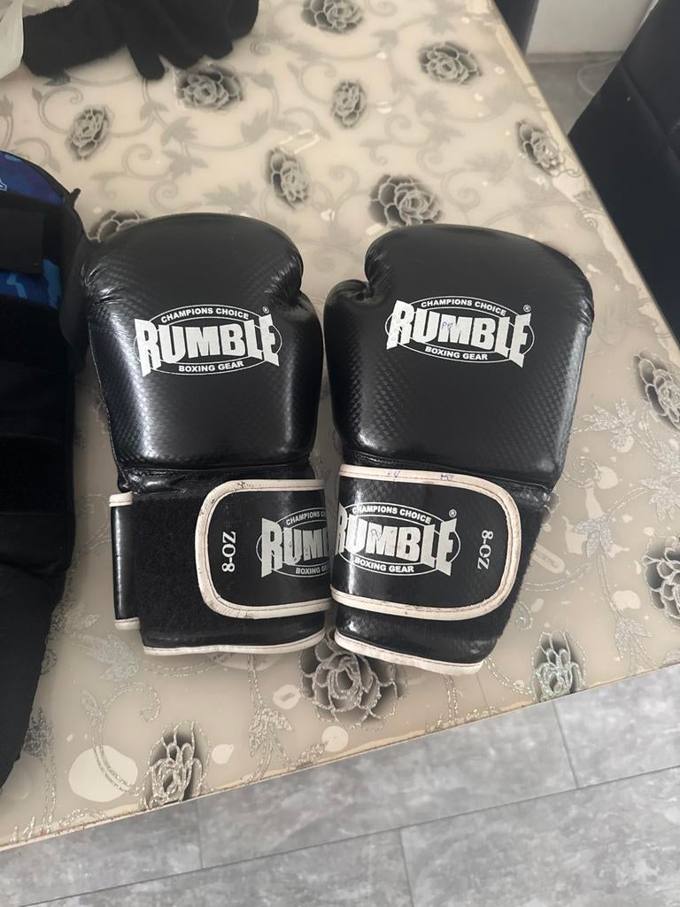 Bokshandschoenen en scheenbeschermers maat XS, Sport en Fitness, Vechtsporten en Zelfverdediging, Gebruikt, Overige, Maat XS of kleiner