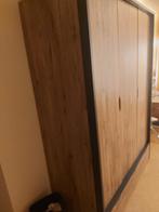 3 deurs linnenkast, Huis en Inrichting, Kasten | Kledingkasten, Ophalen, Gebruikt, 200 cm of meer, 150 tot 200 cm
