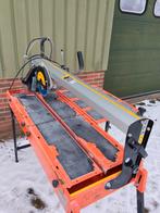 Tegel zaagtafel, Ophalen