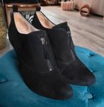 Zwarte pumps Unisa maat 40, Kleding | Dames, Schoenen, Ophalen of Verzenden, Zo goed als nieuw, Zwart