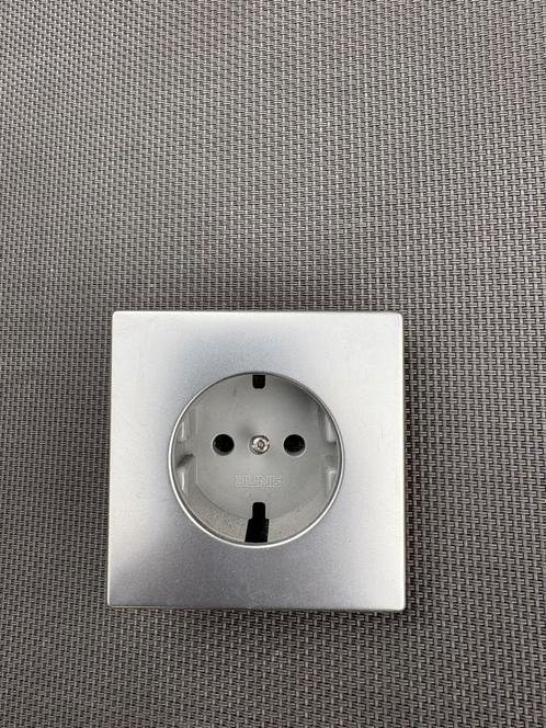 Jung schakelmatriaal edelmetaal, Doe-het-zelf en Verbouw, Elektra en Kabels, Gebruikt, Ophalen