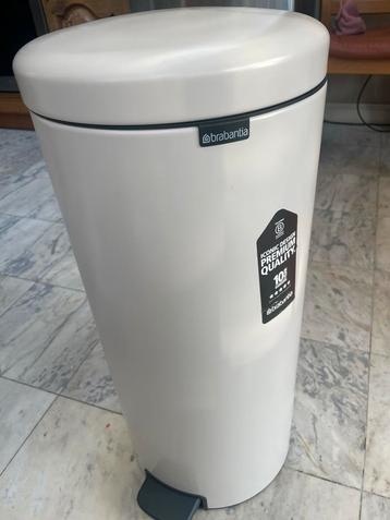 Brabantia Pedaalemmer 30L beschikbaar voor biedingen