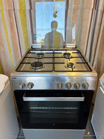 ETNA: RVS Gasfornuis - Elektrische Oven - incl Gasslang beschikbaar voor biedingen
