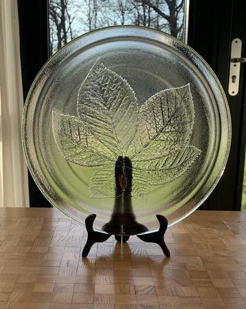 Schotel van getextureerd glas - vintage in mooie staat.   beschikbaar voor biedingen
